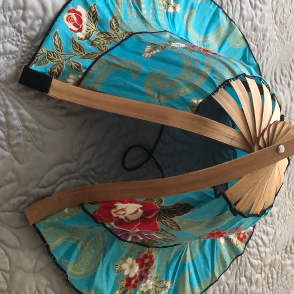 Lot of 4 Indonesian/Asian Bamboo Folding Hats New  Blue Purple Red and Green main image 4